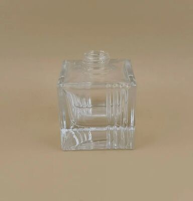 Quadratische Dicke Sohle Glatte klare Glasflasche für Autoparfüm