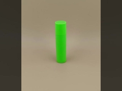 Kleine, glatte, grüne Lippenbalsam-Verpackung mit rosa Deckel für Lippenstifte