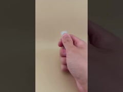 Blaues kleines Lippenbalsam-Verpackung mit durchsichtigem geripptem Deckel für Lippenstifte