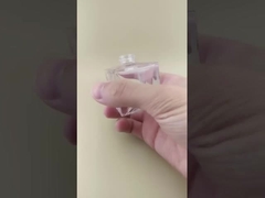 Quadratisch glatte, klare Glasflasche für Autoparfüm