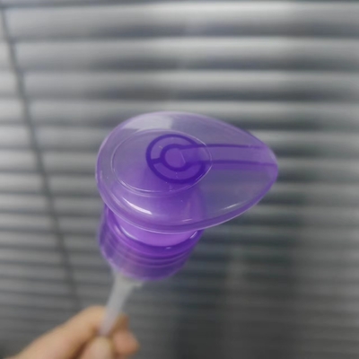 Transparente purpurrote Körper-Lotions-Pumpe verschütten nicht 1,20 - 1.50ml/T