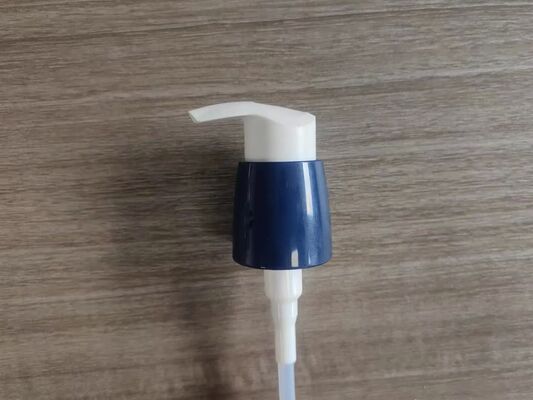 24/410 Plastiklotion Creme Pump Weiß Schwarz mit PP-Abdeckung