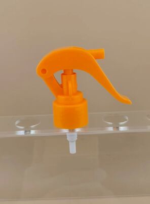 Mini-Trigger-Sprayer aus orangefarbenem Kunststoff für Friseure