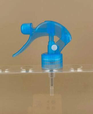 Blauer Mini-Triggersprüher für das Friseurhandwerk