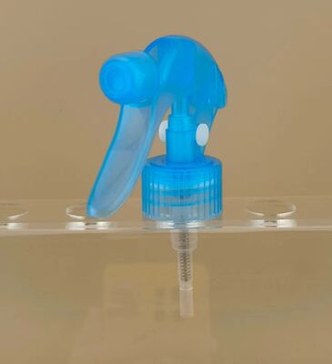 Blauer Mini-Triggersprüher für das Friseurhandwerk