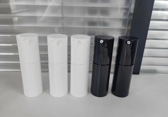 Tragbare Mini-Airless-Flasche mit Gummiboden für Kosmetika