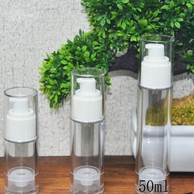 Einzelhandel mit Kunststoff Matte Schwarz Sprühflasche Luftlose Sprühflasche 15 ml 30 ml 50 ml mit schwarzer Kappe