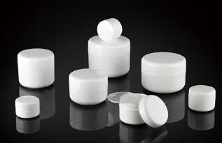 eine Serie kosmetischer Verpackungen, Lotionskin-Cremegläser für die Gesichtspflege