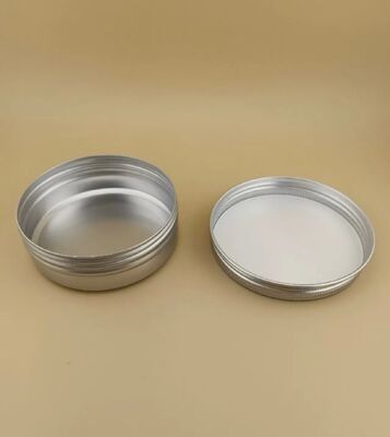 Großer silberner Aluminiumkoffer mit Schraubkappe für Kosmetika