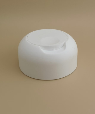 Weißer Kunststoff, glatter, matter, nach unten drückbarer Verschluss für Shampooflaschen